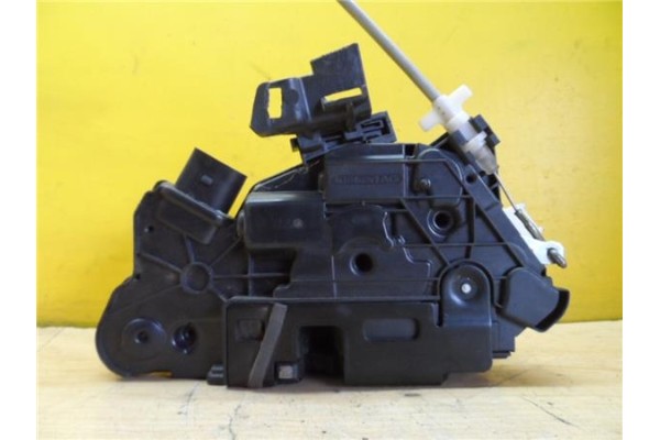 Recambio de cierre electromagnetico delantero izquierdo para seat ibiza berlina (6j5) 1.2 reference referencia OEM IAM 5N1837015