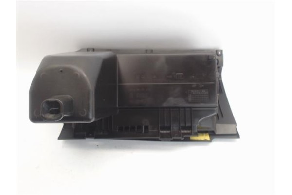 Recambio de guantera salpicadero para mitsubishi colt cz3 berl. 5 (z30a) 1.1 inform (d) referencia OEM IAM MR975612  