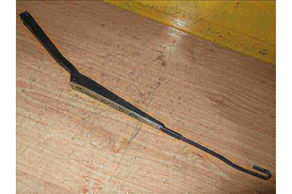 Recambio de brazo limpiaparabrisas delantero para ford puma (cce)(1997) 1.7 [1,7 ltr. - 92 kw 16v cat] referencia OEM IAM   