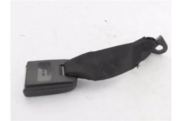 Recambio de anclaje cinturon trasero derecho para peugeot 206 2.0 hdi 90 referencia OEM IAM 8975R0  