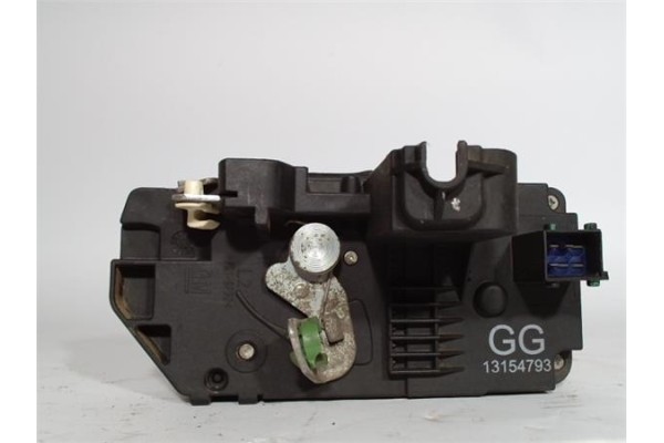 Recambio de cierre electromagnetico trasero izquierdo para opel corsa c (2003) 1.3 cdti referencia OEM IAM 13154793GG  