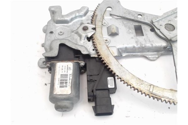 Recambio de mecanismo elevalunas delantero izquierdo para opel meriva referencia OEM IAM 5140093  