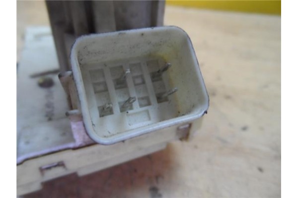 Recambio de cierre electromagnetico delantero derecho para ford focus berlina (cak) 1.6 ghia referencia OEM IAM XS41A21812CF  