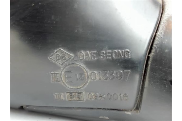 Recambio de retrovisor electrico derecho para kia sportage 2.0 básico (3-ptas.) referencia OEM IAM E13013397  