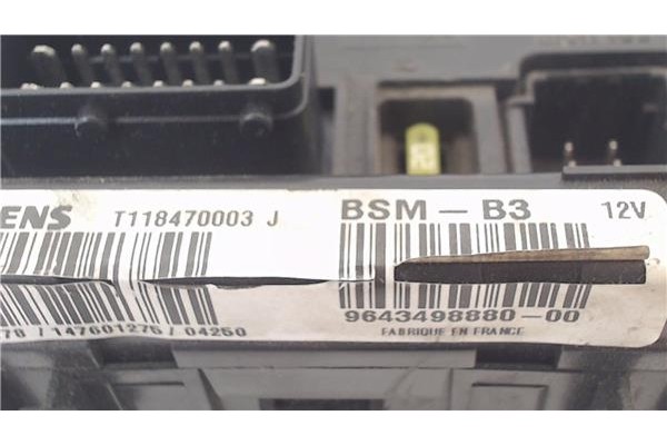 Recambio de caja fusibles/rele para citroen xsara picasso 1.6 referencia OEM IAM T118470003J 9,64E+11 