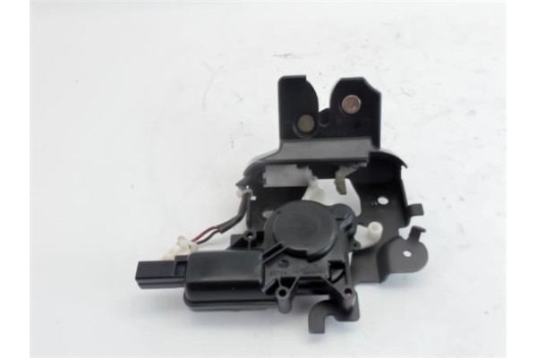 Recambio de cerradura porton para mazda 3 berlina (bk) 1.6 cd active+ xcite referencia OEM IAM   