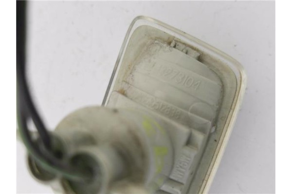 Recambio de piloto intermitente lat. delantero derecho para opel astra j 1.6 referencia OEM IAM 13273104  