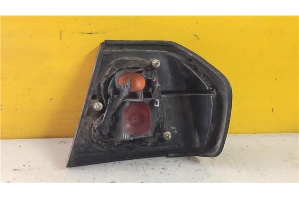 Recambio de piloto trasero izquierdo para nissan primera berl./ traveller (p10/w10) 1.6 gx berlina (a,e) referencia OEM IAM E289