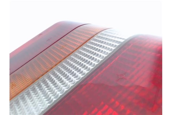 Recambio de piloto trasero derecho para citroen c15 1.8 d referencia OEM IAM  2057160588 