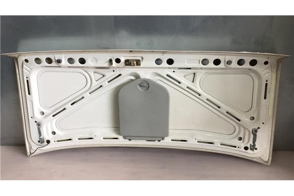 Recambio de tapa maletero para bmw serie 3 berlina (e30) 1.8 316 referencia OEM IAM 41621959609  
