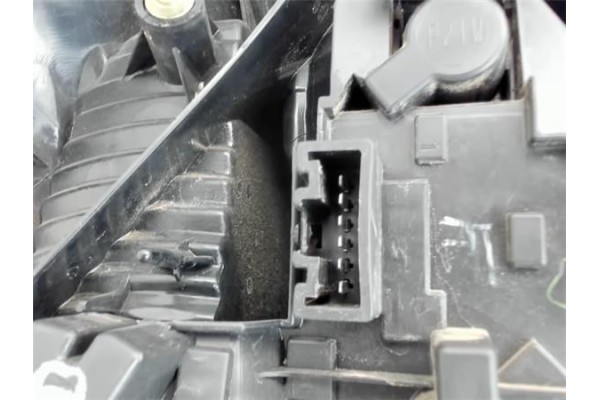 Recambio de piloto trasero derecho para toyota corolla (e12) referencia OEM IAM   