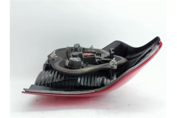 Recambio de piloto trasero izquierdo para toyota corolla (e12) referencia OEM IAM   