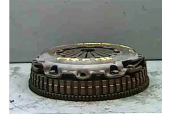 Recambio de volante motor para renault megane i (ba0/1_) 1.9 dci referencia OEM IAM 8200441369  
