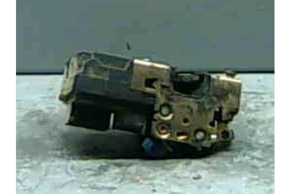 Recambio de cierre electromagnetico delantero derecho para citroen berlingo 1.9 d (mfwjz) referencia OEM IAM 9136P7  
