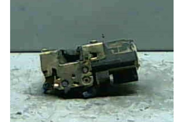 Recambio de cierre electromagnetico delantero izquierdo para citroen berlingo 1.9 d (mfwjz) referencia OEM IAM 9135P1  