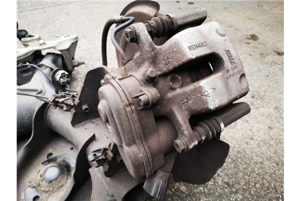 Recambio de puente trasero para renault grand scenic iv 1.2 tce referencia OEM IAM 555017273R  