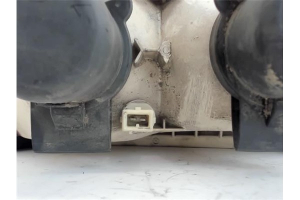 Recambio de faro delantero dcho para citroen zx referencia OEM IAM 95656542  