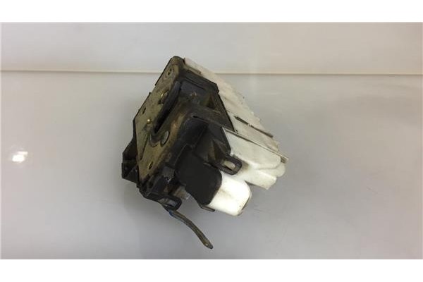 Recambio de cierre electromagnetico delantero derecho para seat ibiza (6k1) 1.4 i referencia OEM IAM 6K3837016  