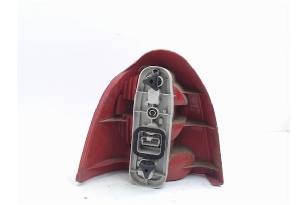 Recambio de piloto trasero derecho para renault twingo i (c06) referencia OEM IAM   