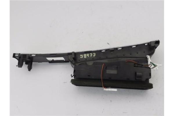 Recambio de rejilla entrada de aire para audi a6 avant (4f5) 2.0 tdi referencia OEM IAM 4F1820951  