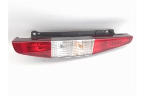 Recambio de piloto trasero derecho para fiat i doblo (119) 1.9 jtd (223axe1a) referencia OEM IAM 51735978  