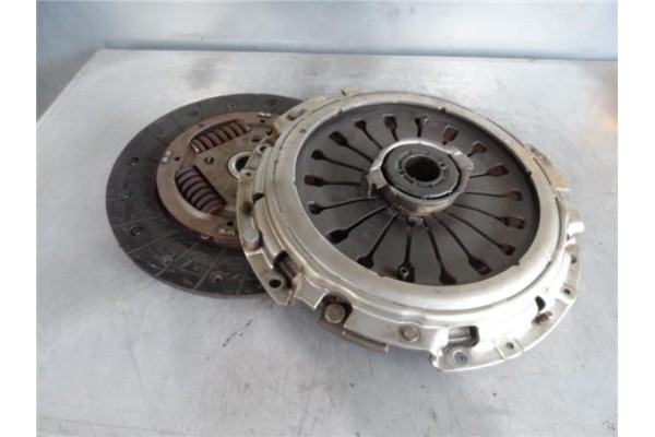 Recambio de kit embrague completo para peugeot boxer furgón (244) 2.2 hdi referencia OEM IAM   