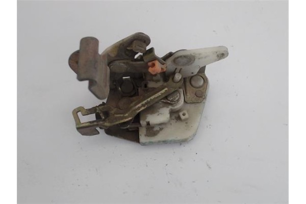 Recambio de cierre electromagnetico trasero izquierdo para mitsubishi pajero 2.8 td referencia OEM IAM MB669753  