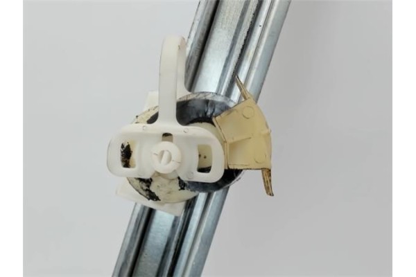 Recambio de mecanismo elevalunas delantero izquierdo para renault laguna ii (bg0) referencia OEM IAM   