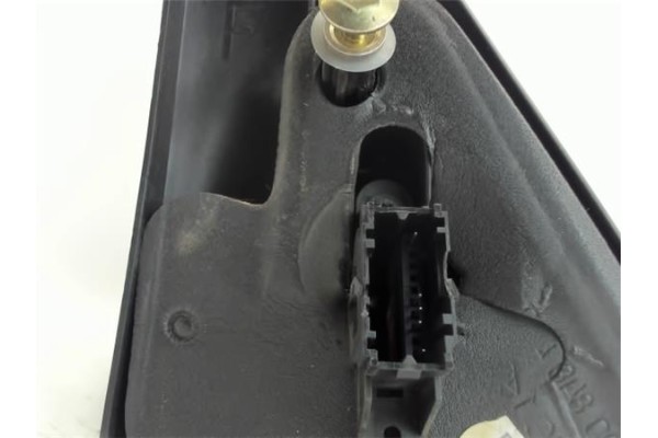 Recambio de retrovisor electrico izquierdo para renault megane i fase 2 berlina (ba0) referencia OEM IAM B431469  
