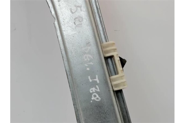 Recambio de mecanismo elevalunas delantero izquierdo para renault clio iii referencia OEM IAM   