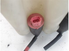 Recambio de deposito limpiaparabrisas para land rover freelander (ln) 2.0 di referencia OEM IAM AWR4764  