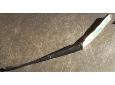 Recambio de brazo limpiaparabrisas trasero para nissan terrano ii (r20) 2.7 td 4wd referencia OEM IAM   