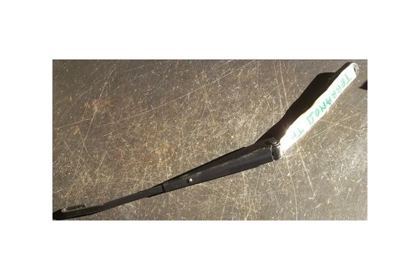 Recambio de brazo limpiaparabrisas trasero para nissan terrano ii (r20) 2.7 td 4wd referencia OEM IAM   