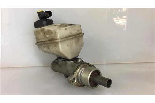 Recambio de bomba freno para renault megane i classic (la0) 1.9 d (la0a, la0u) referencia OEM IAM 7700436913 7700828034 