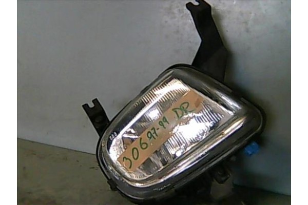 Recambio de faro antiniebla para peugeot 306 (7b, n3, n5) 1.9 srdt referencia OEM IAM   