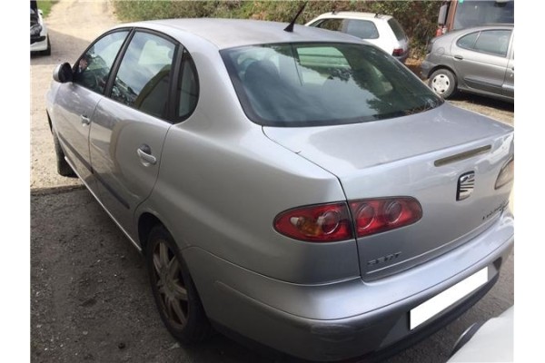 seat cordoba berlina (6l2) del año 2002