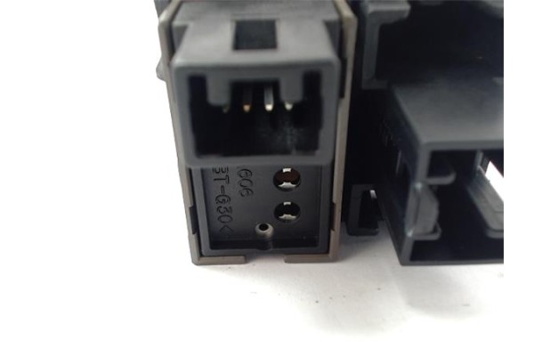 Recambio de conjunto interruptores para lexus is ii (_xe2_) 220 d (ale20) referencia OEM IAM 15A895  