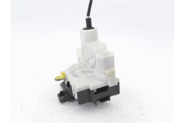 Recambio de cierre electromagnetico delantero derecho para fiat ii panda (169) 1.2 referencia OEM IAM 51917878  