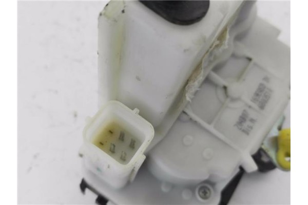 Recambio de cierre electromagnetico delantero derecho para fiat ii panda (169) 1.2 referencia OEM IAM 51917878  
