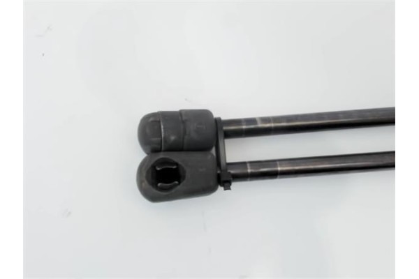 Recambio de amortiguador porton para opel corsa d 1.3 cdti referencia OEM IAM 13182309  176413 , OPEL