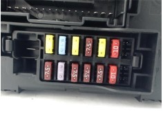 Recambio de caja fusibles/rele para opel corsa d 1.4 referencia OEM IAM 13279900 28140881 