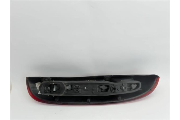 Recambio de piloto trasero izquierdo para opel corsa c 1.0 referencia OEM IAM 09114336  