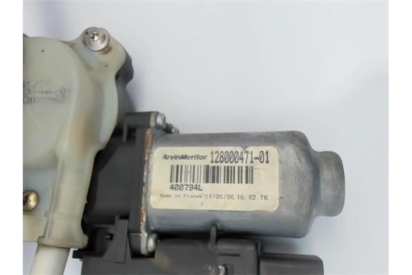 Recambio de mecanismo elevalunas delantero izquierdo para renault megane ii berlina 3p referencia OEM IAM   