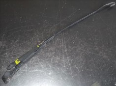 Recambio de brazo limpiaparabrisas delantero para opel corsa c 1.7 di referencia OEM IAM   