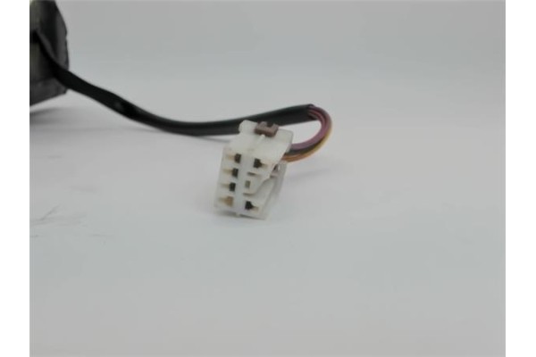 Recambio de retrovisor electrico izquierdo para volvo s40 berlina 1.6 referencia OEM IAM 32277  