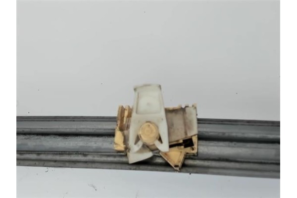 Recambio de mecanismo elevalunas delantero izquierdo para renault clio ii fase i (b/cb0) referencia OEM IAM   