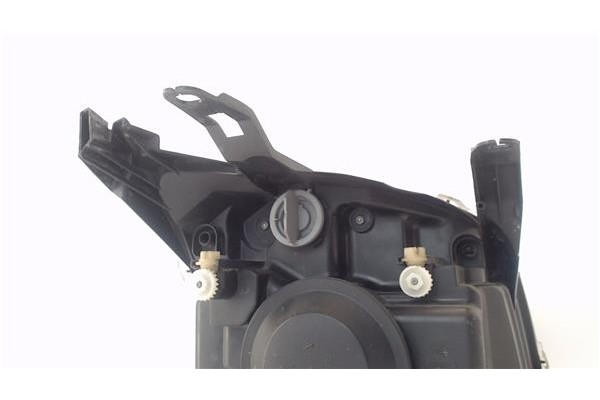Recambio de faro delantero izquierdo para ford fusion (cbk) 1.6 tdci referencia OEM IAM 1547725  