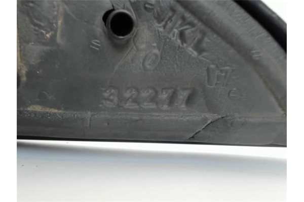 Recambio de retrovisor electrico izquierdo para volvo s40 berlina 1.6 referencia OEM IAM 32277  