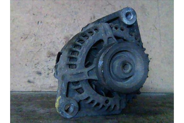 Recambio de alternador para smart coupe 0.6 creamstyle referencia OEM IAM A1601540101 0003250V006 