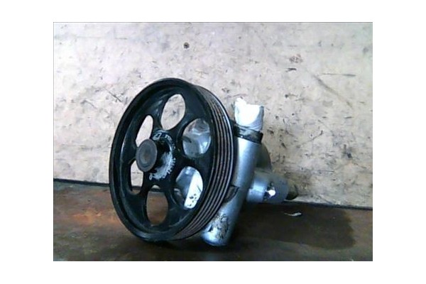 Recambio de bomba servodireccion para opel vivaro 1.9 dti referencia OEM IAM   